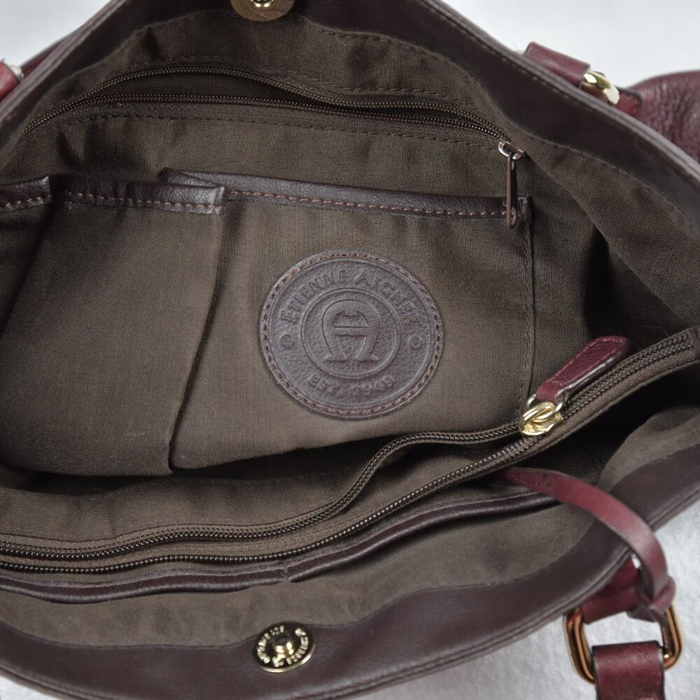 Etienne Aigner Burgundy Leather Shoulder Bag - Picture 5 of 9